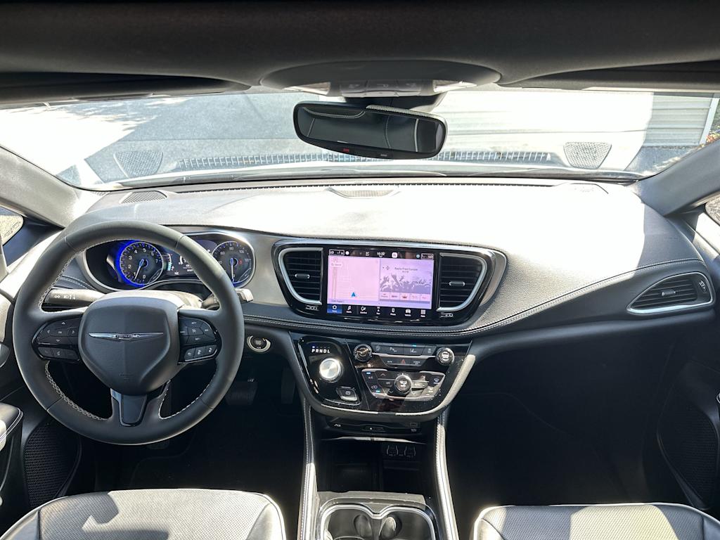 Thumbnail: 2023 Chrysler Pacifica - 2