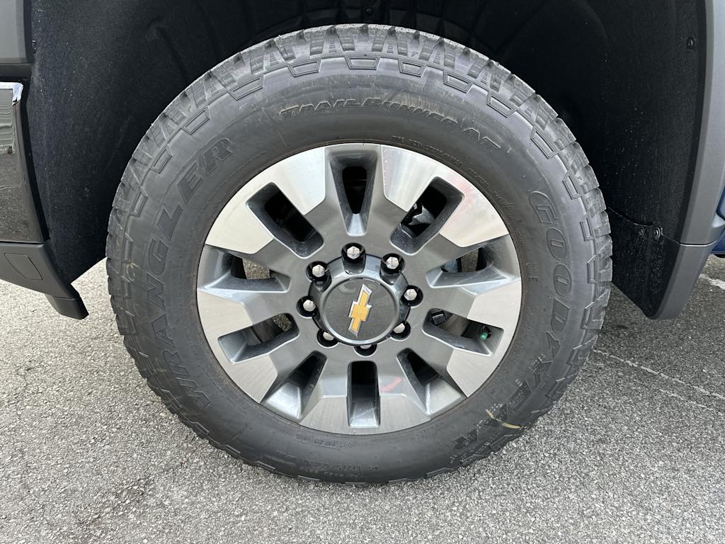 Thumbnail: 2026 Chevrolet Silverado 2500 - 8