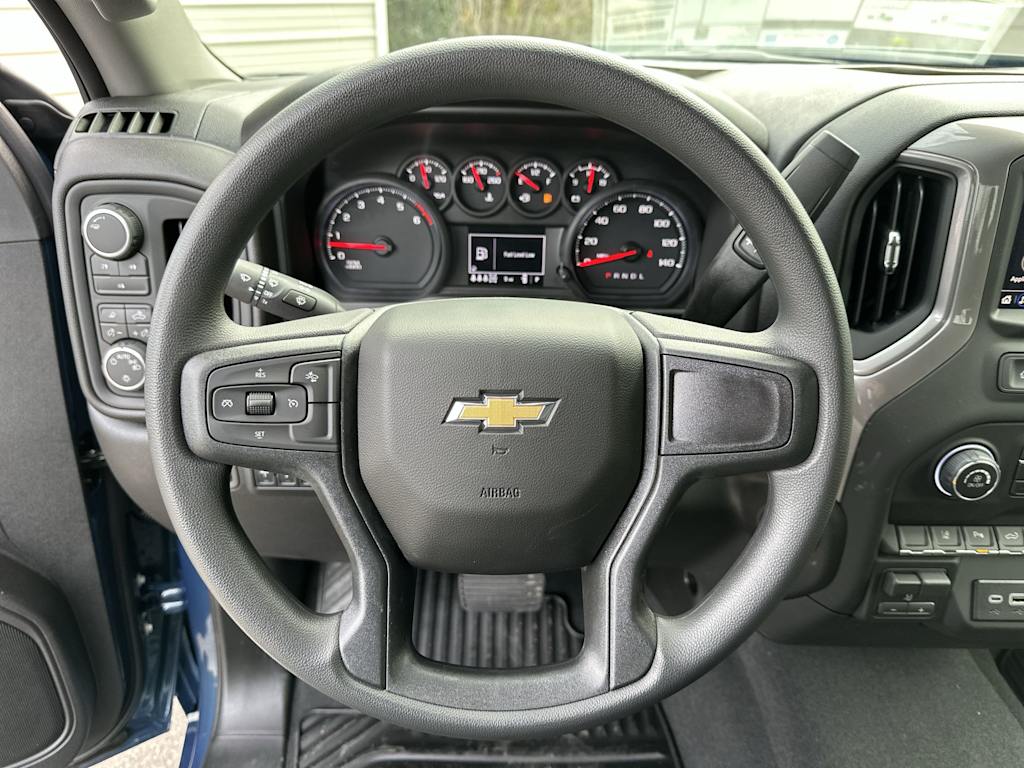 Thumbnail: 2026 Chevrolet Silverado 2500 - 10