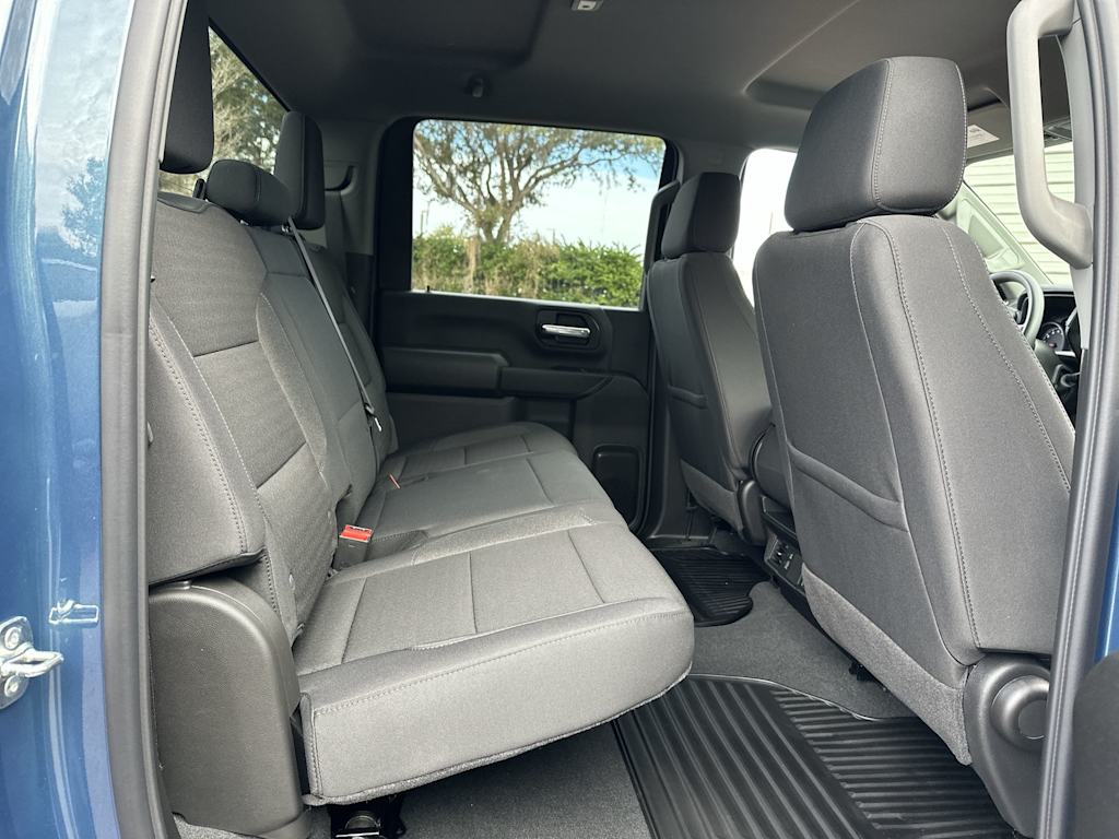 Thumbnail: 2026 Chevrolet Silverado 2500 - 24