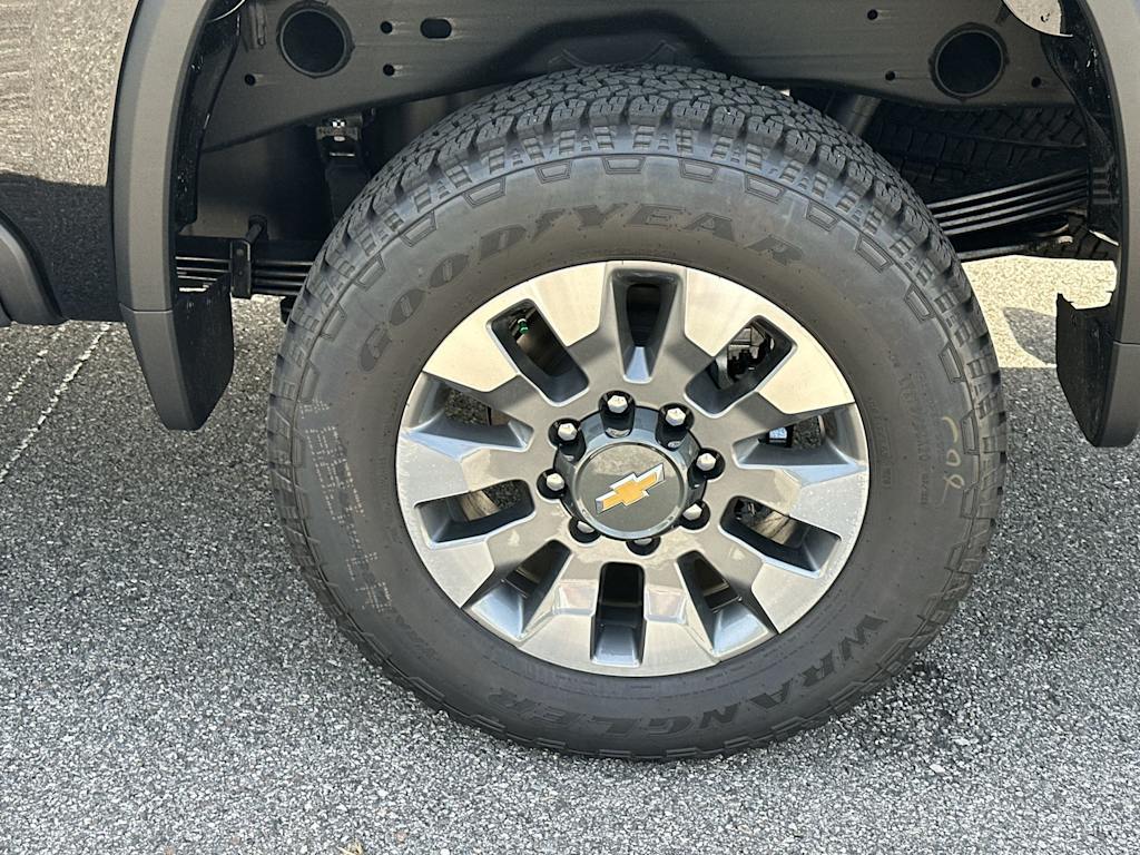 Thumbnail: 2026 Chevrolet Silverado 2500 - 7