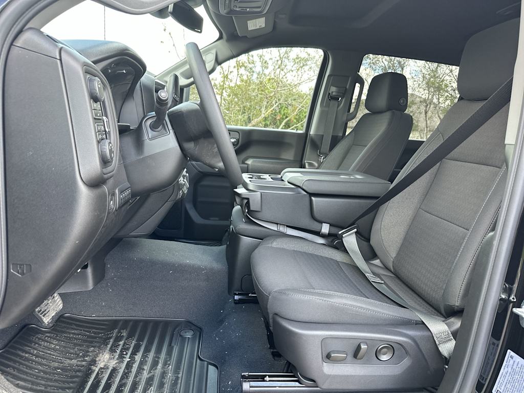 Thumbnail: 2026 Chevrolet Silverado 2500 - 12