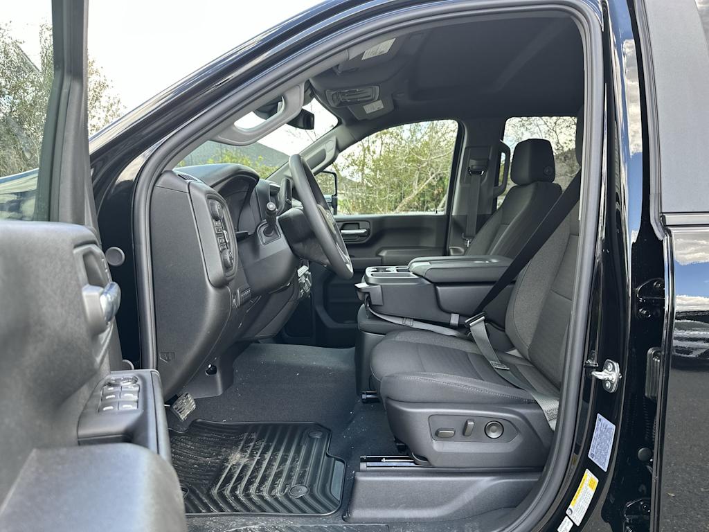 Thumbnail: 2026 Chevrolet Silverado 2500 - 11