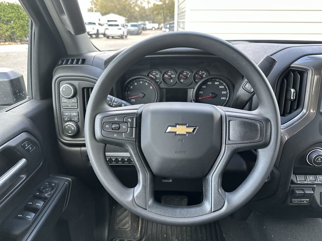 Thumbnail: 2026 Chevrolet Silverado 2500 - 10