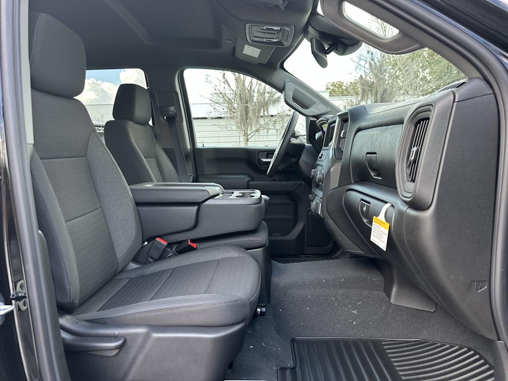 Thumbnail: 2026 Chevrolet Silverado 2500 - 25