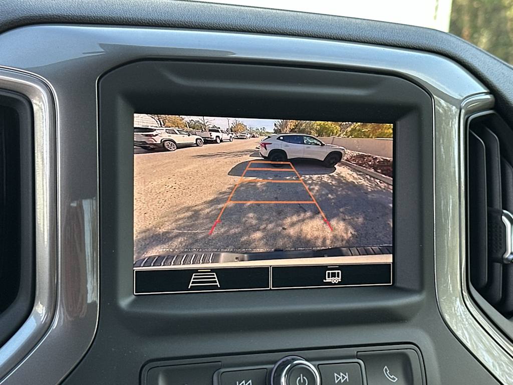 Thumbnail: 2026 Chevrolet Silverado 2500 - 13