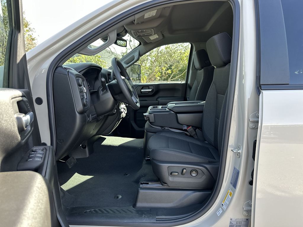 Thumbnail: 2026 Chevrolet Silverado 2500 - 9