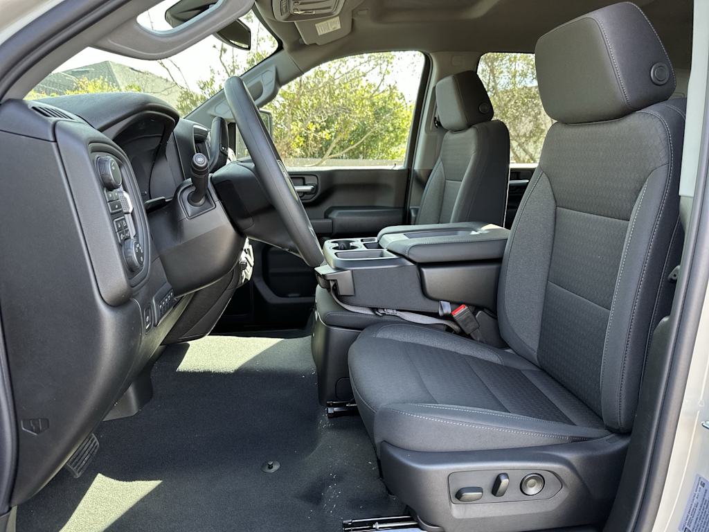 Thumbnail: 2026 Chevrolet Silverado 2500 - 10