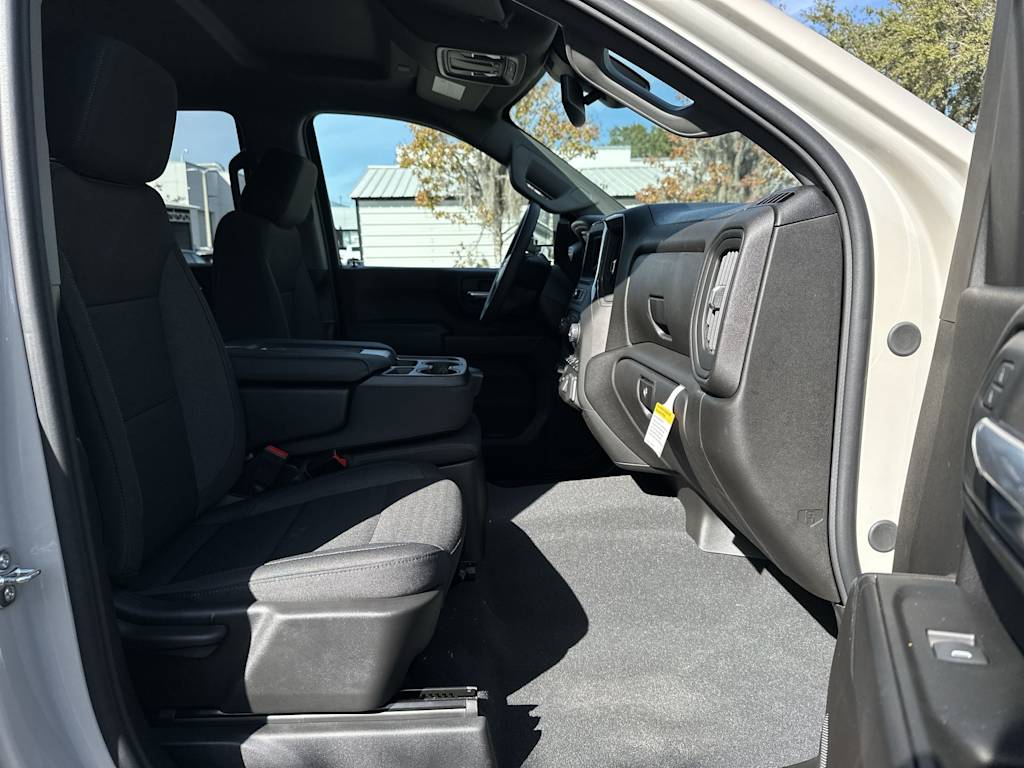 Thumbnail: 2026 Chevrolet Silverado 2500 - 26