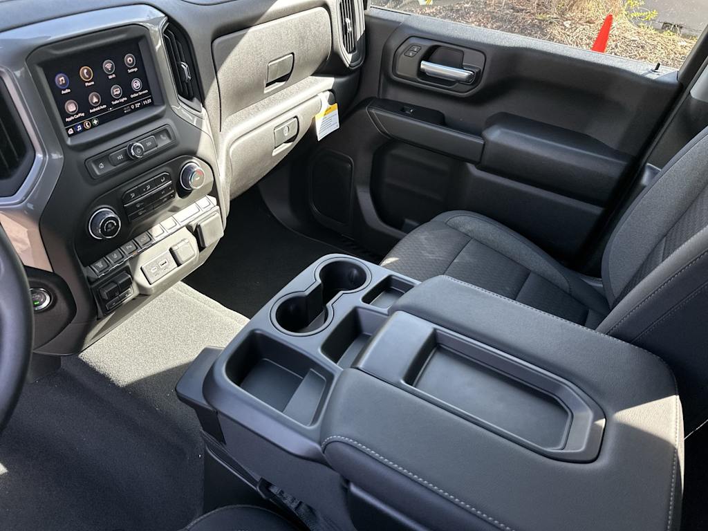 Thumbnail: 2026 Chevrolet Silverado 2500 - 12