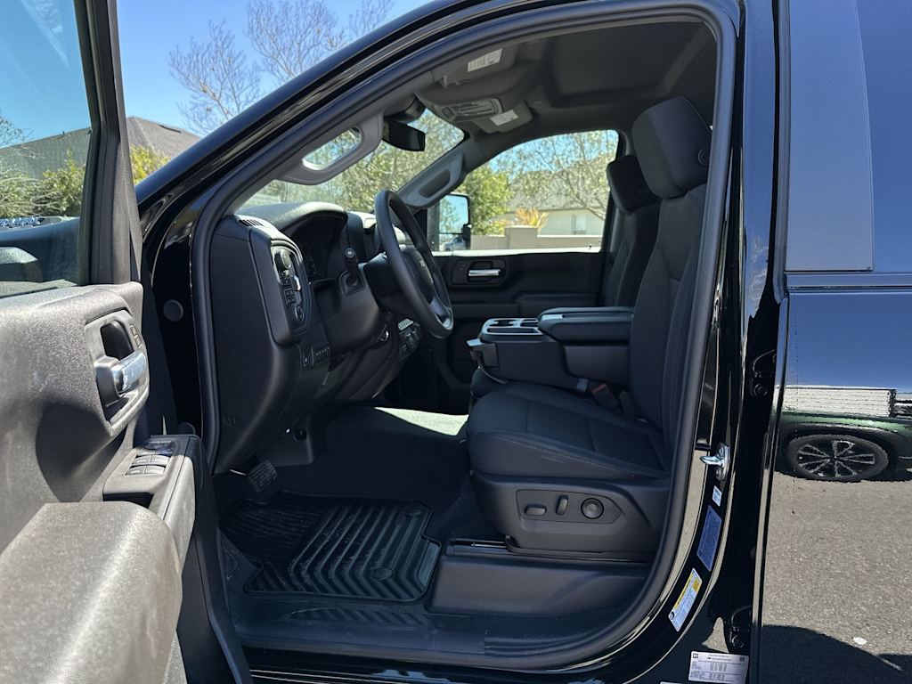 Thumbnail: 2026 Chevrolet Silverado 2500 - 11