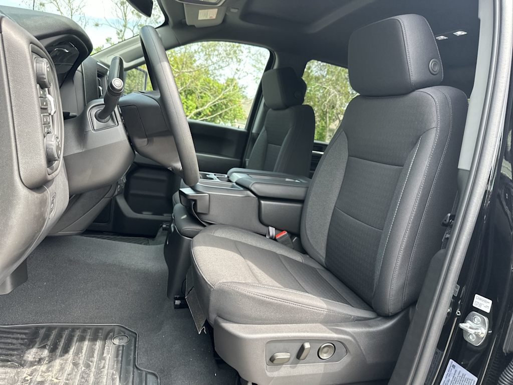 Thumbnail: 2026 Chevrolet Silverado 2500 - 11