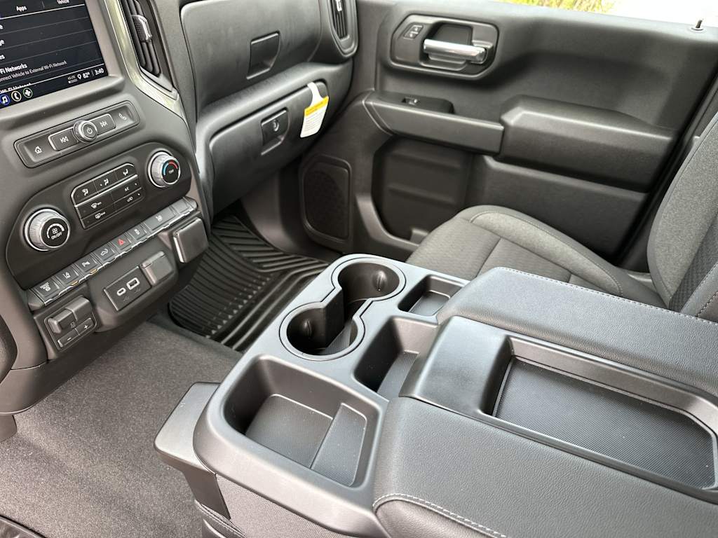 Thumbnail: 2026 Chevrolet Silverado 2500 - 13