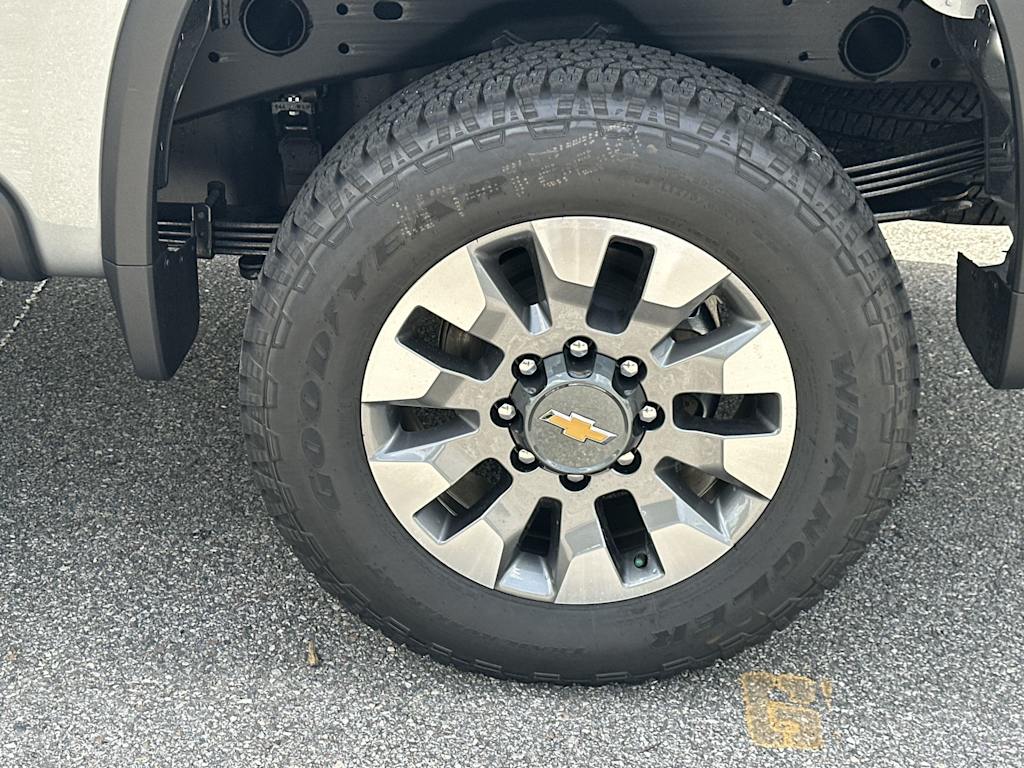 Thumbnail: 2026 Chevrolet Silverado 2500 - 8