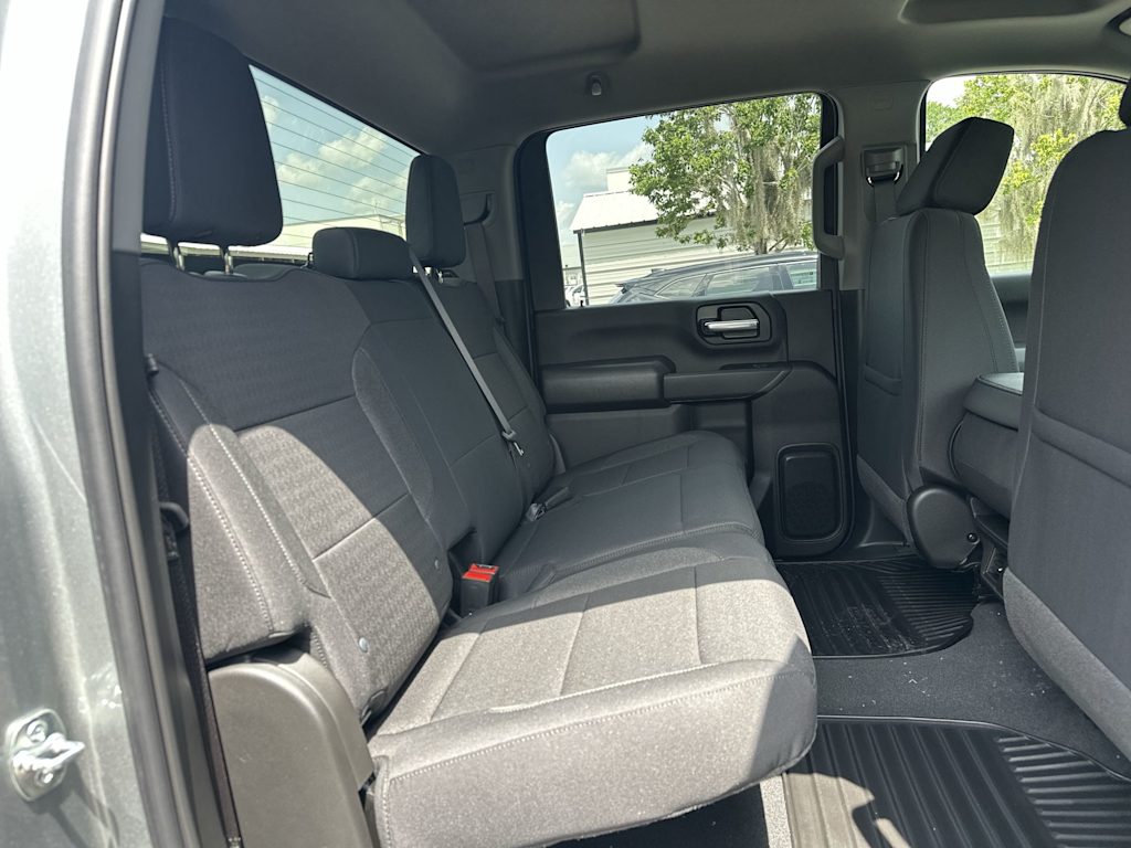 Thumbnail: 2026 Chevrolet Silverado 2500 - 25