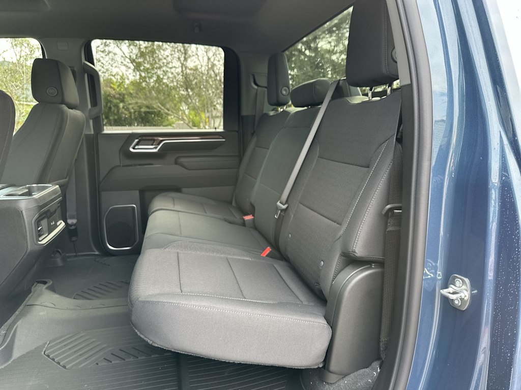 Thumbnail: 2026 Chevrolet Silverado 2500 - 23