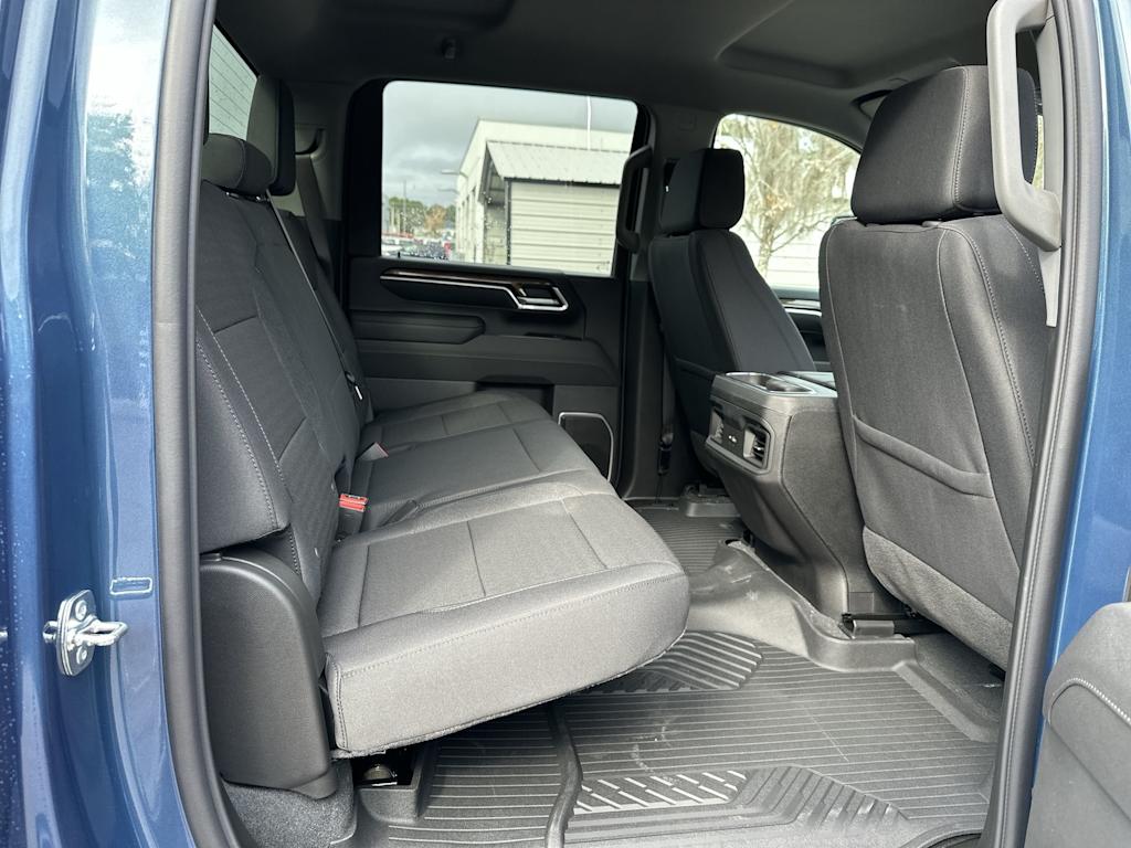 Thumbnail: 2026 Chevrolet Silverado 2500 - 24