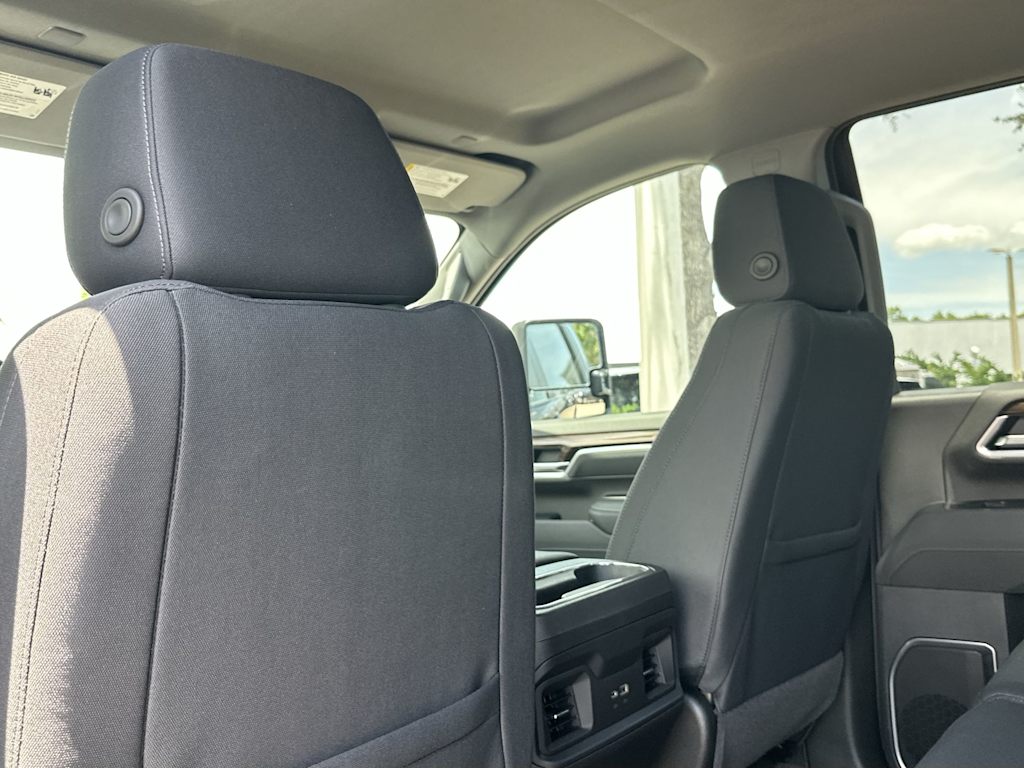 Thumbnail: 2025 Chevrolet Silverado 2500 - 23