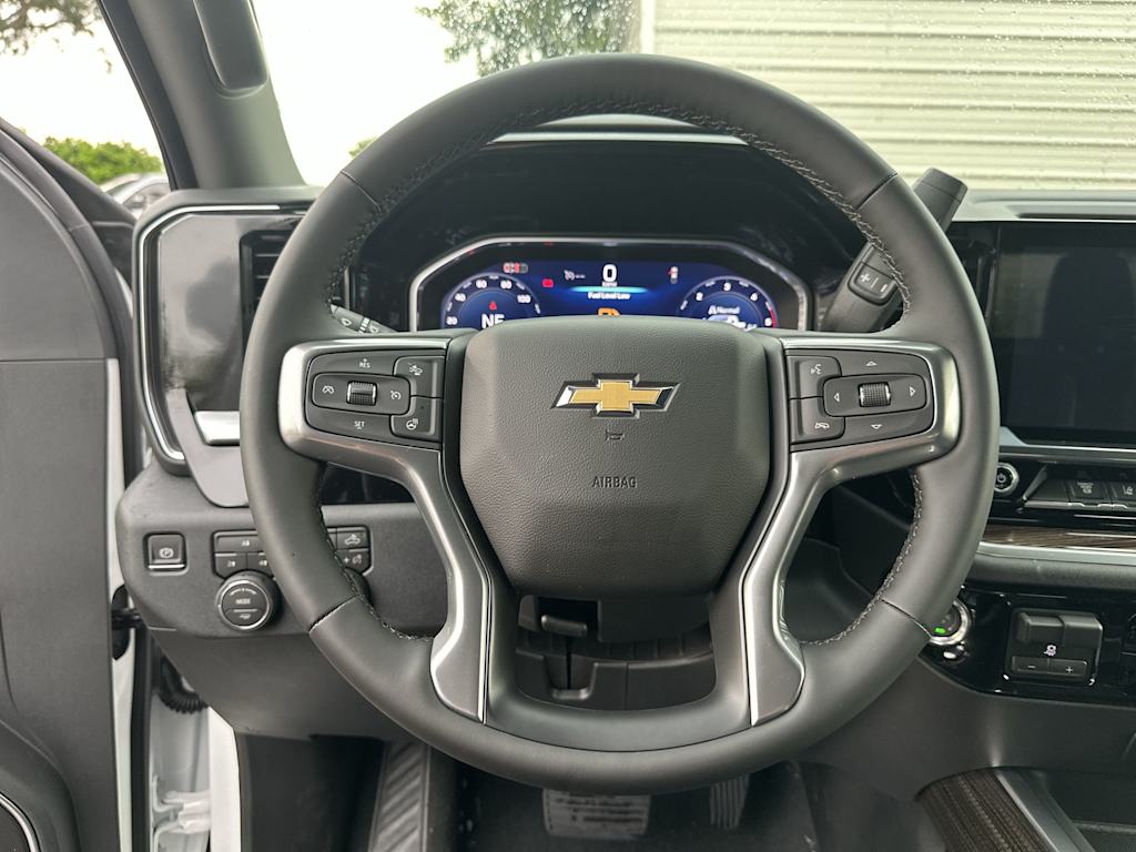 Thumbnail: 2026 Chevrolet Silverado 2500 - 10
