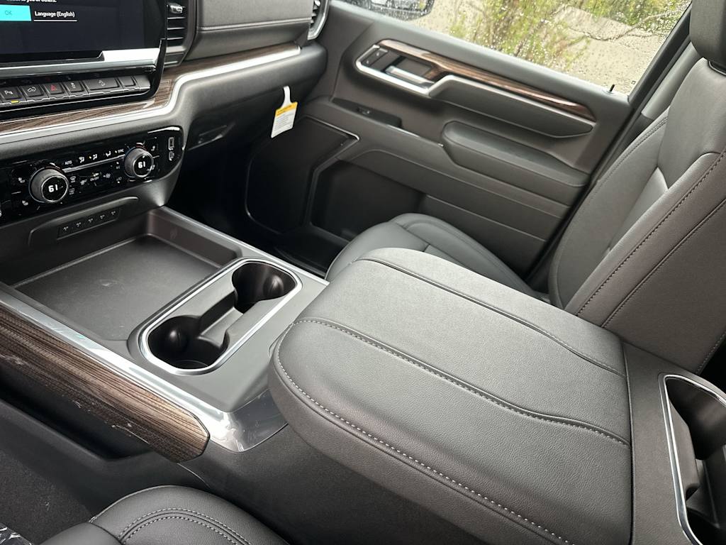 Thumbnail: 2026 Chevrolet Silverado 2500 - 25