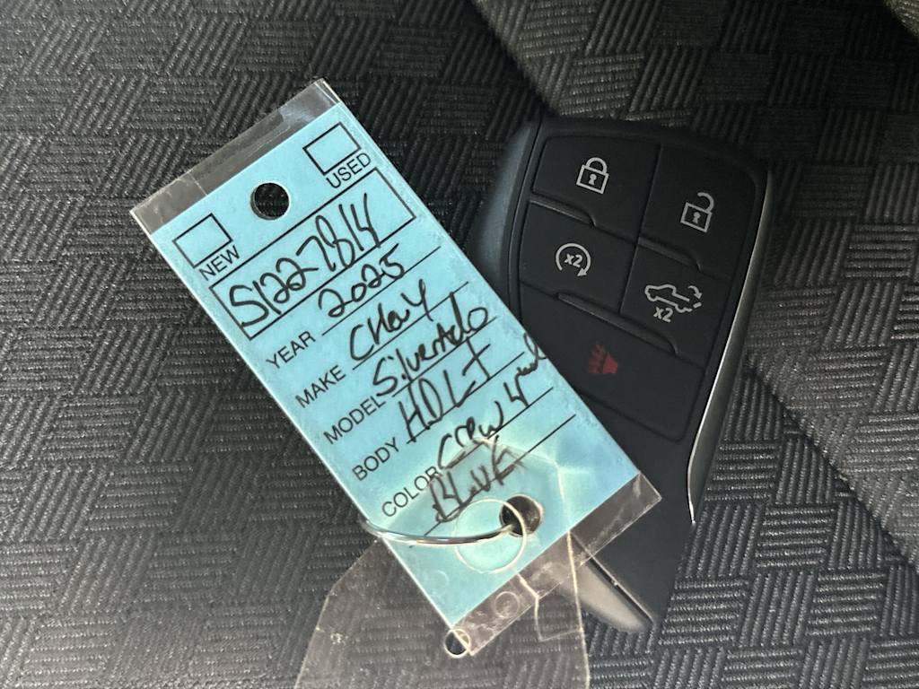 Thumbnail: 2025 Chevrolet Silverado 2500 - 17