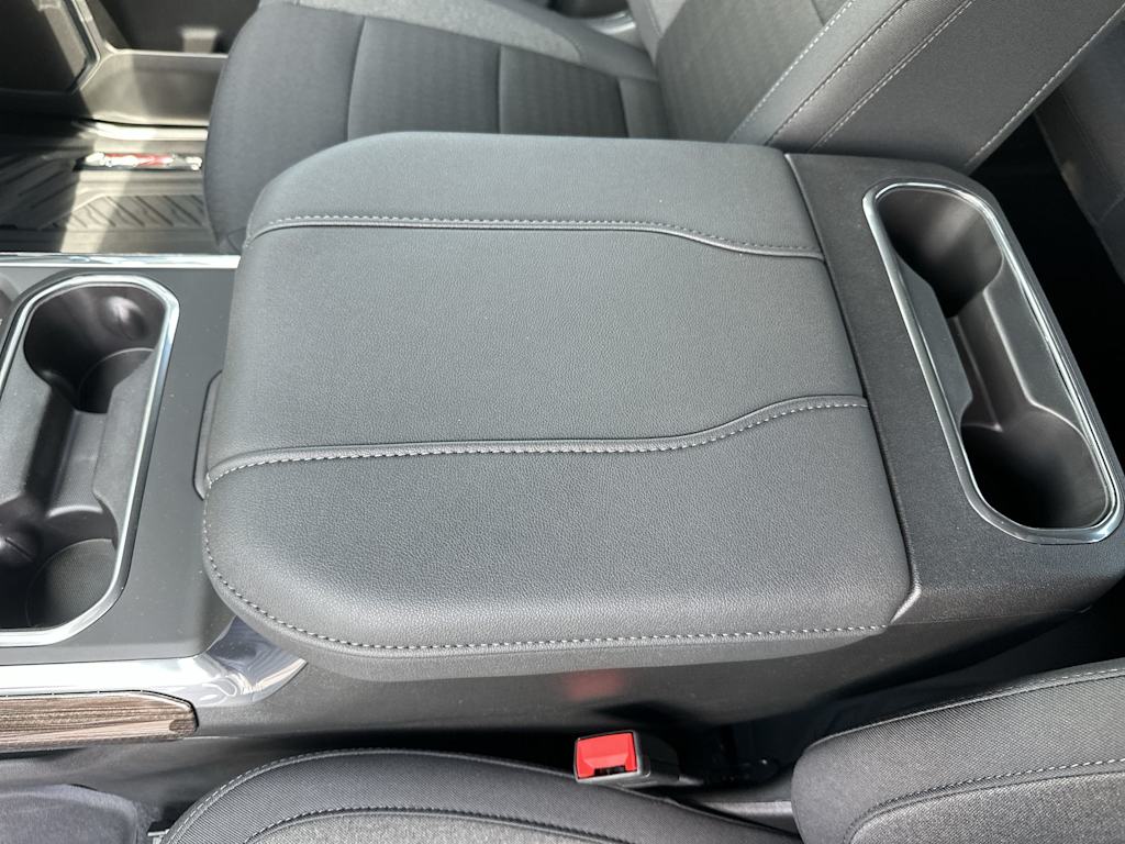 Thumbnail: 2025 Chevrolet Silverado 2500 - 26