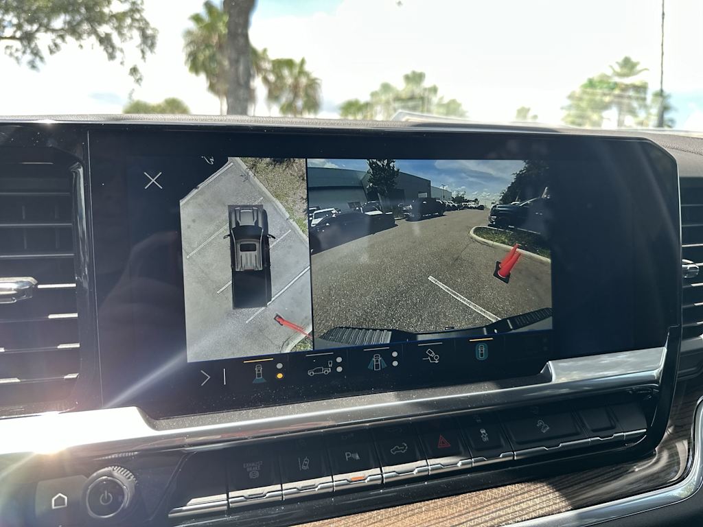 Thumbnail: 2025 Chevrolet Silverado 2500 - 14