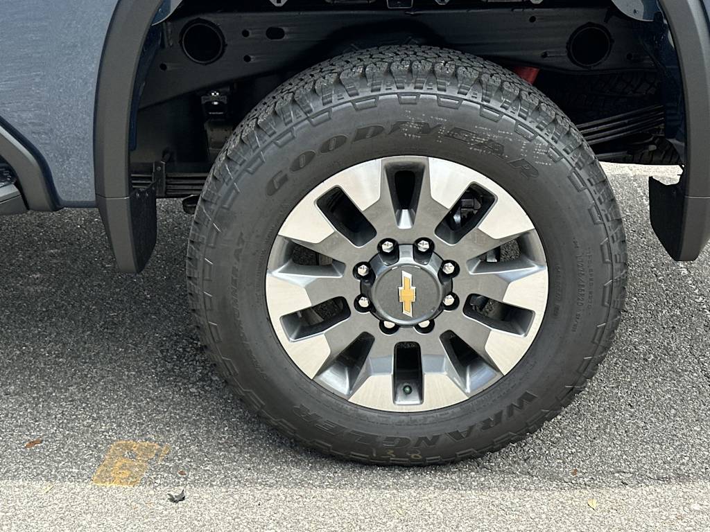 Thumbnail: 2026 Chevrolet Silverado 2500 - 8