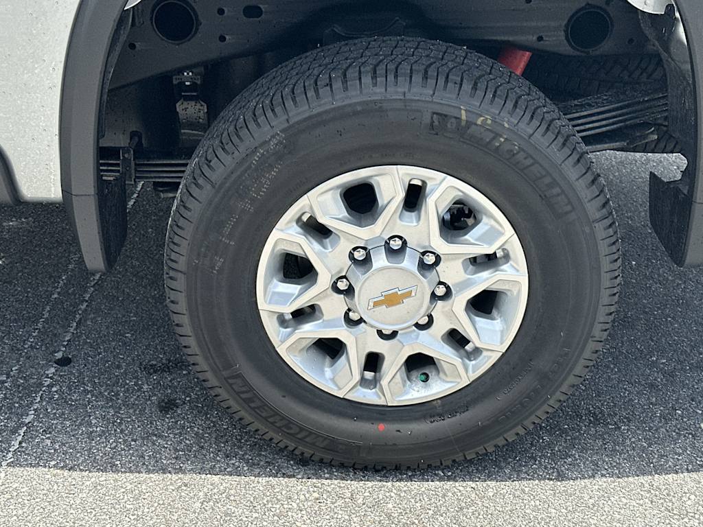 Thumbnail: 2026 Chevrolet Silverado 2500 - 8