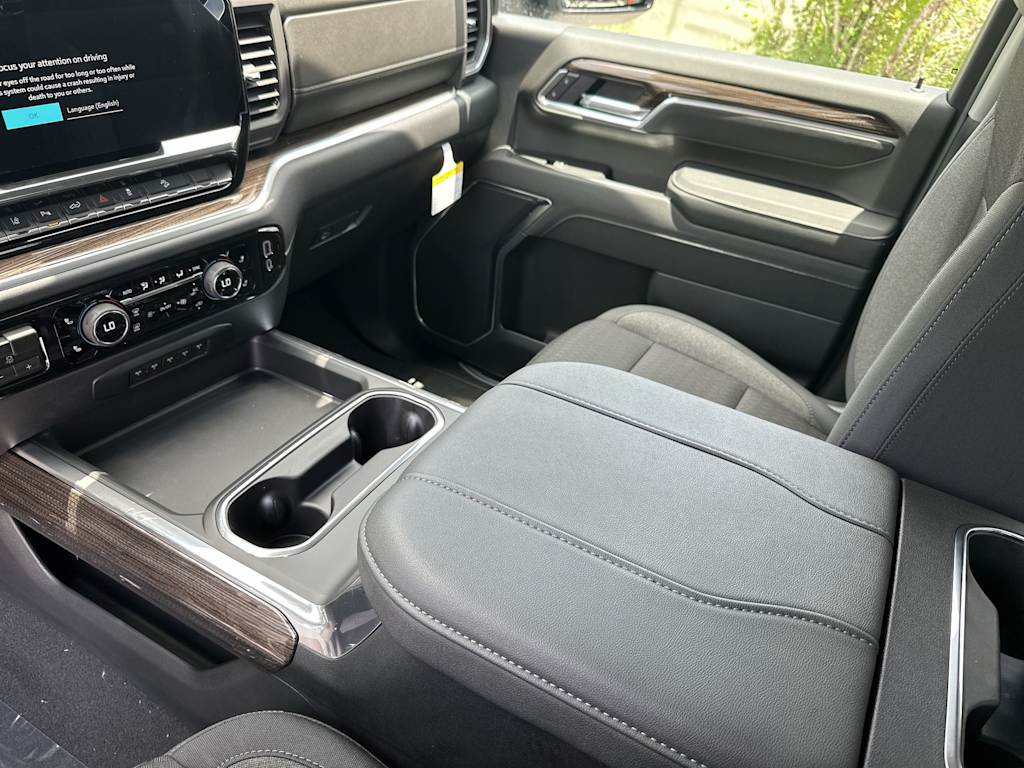 Thumbnail: 2026 Chevrolet Silverado 2500 - 26