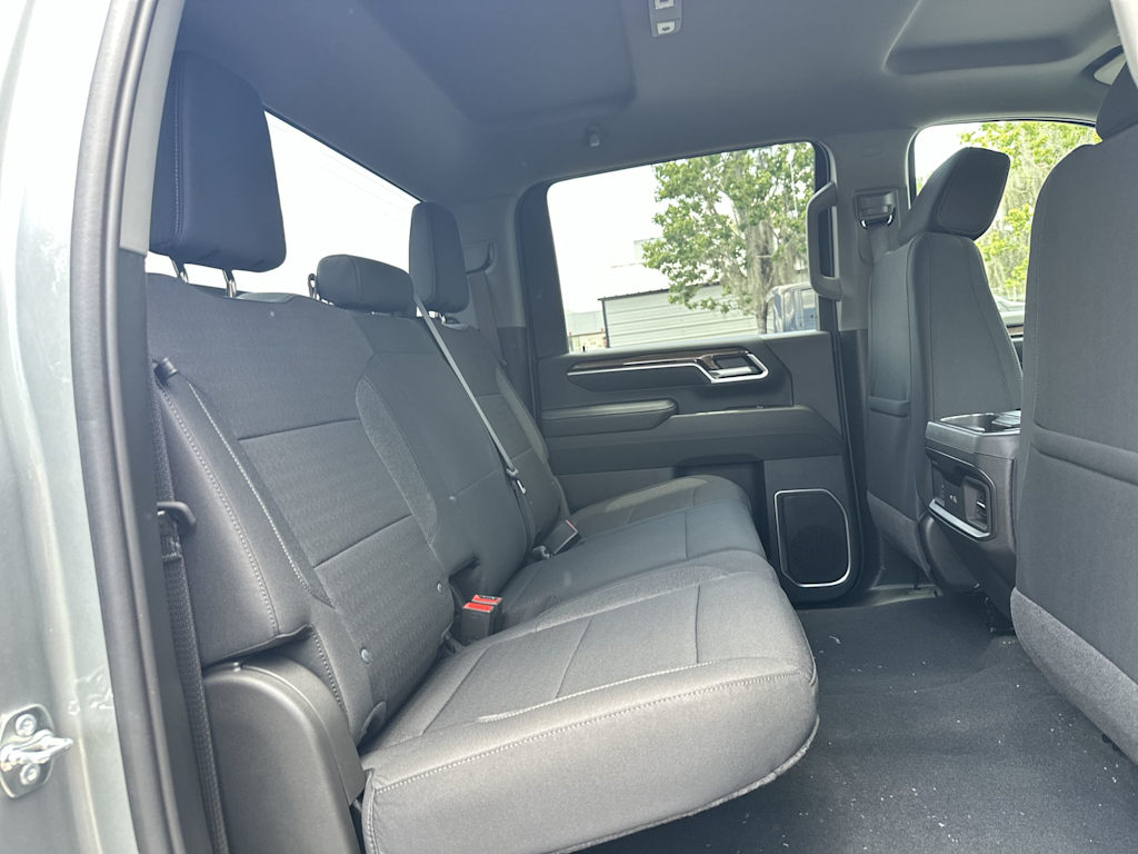Thumbnail: 2026 Chevrolet Silverado 2500 - 24