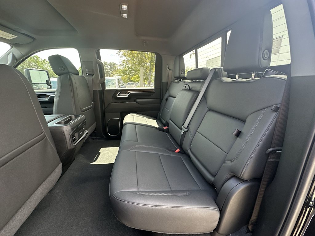 Thumbnail: 2025 Chevrolet Silverado 2500 - 13