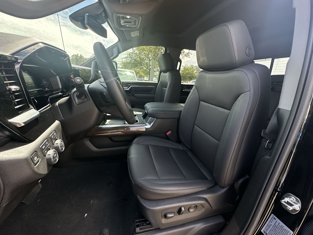 Thumbnail: 2025 Chevrolet Silverado 2500 - 11