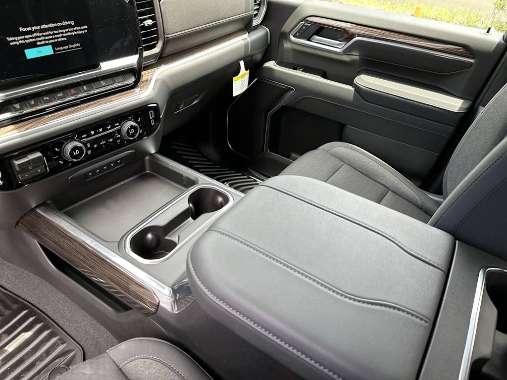 Thumbnail: 2026 Chevrolet Silverado 2500 - 26