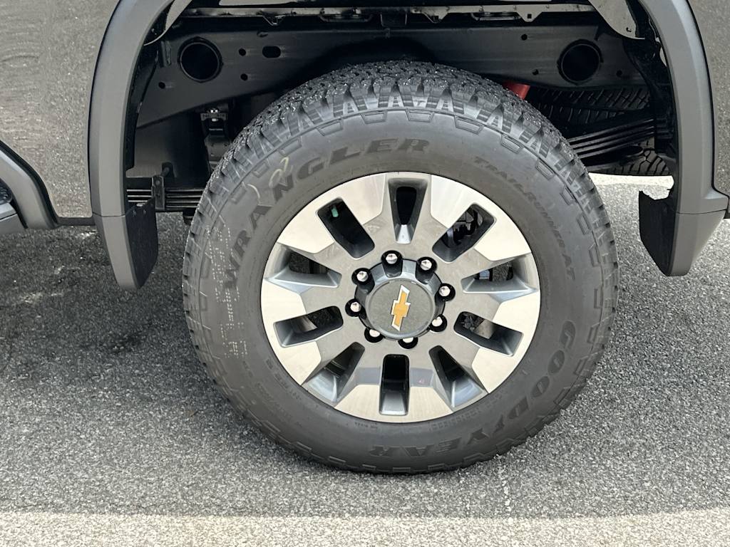 Thumbnail: 2026 Chevrolet Silverado 2500 - 8