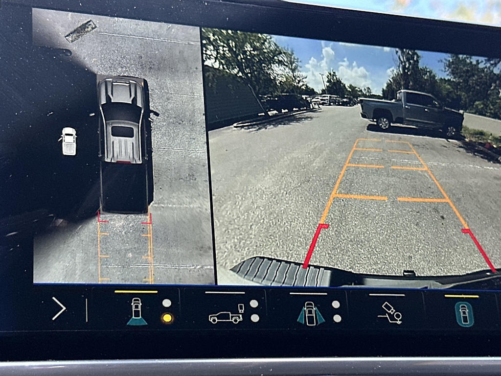 Thumbnail: 2026 Chevrolet Silverado 2500 - 13