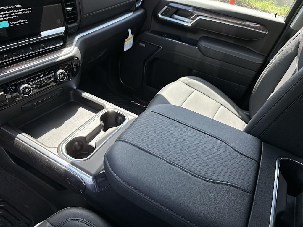 Thumbnail: 2026 Chevrolet Silverado 2500 - 26
