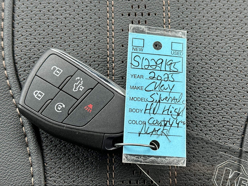 Thumbnail: 2025 Chevrolet Silverado 2500 - 18