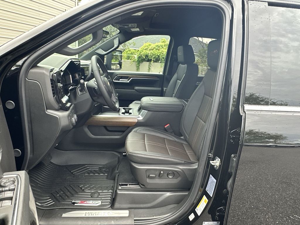 Thumbnail: 2025 Chevrolet Silverado 2500 - 11