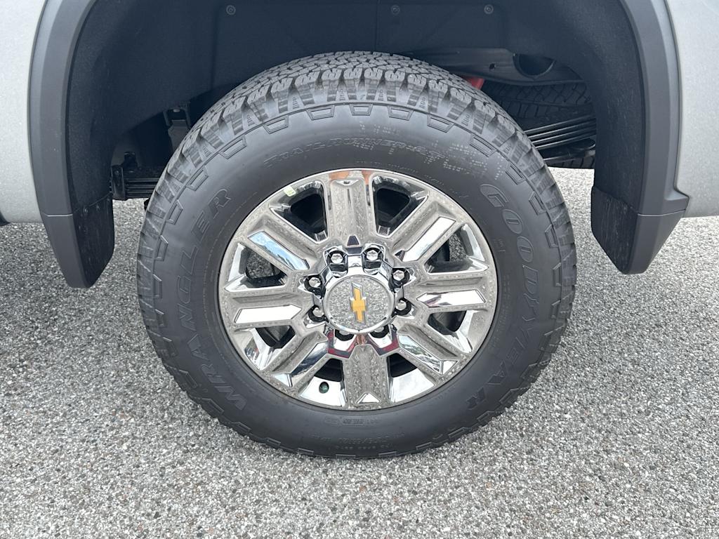 Thumbnail: 2026 Chevrolet Silverado 2500 - 8