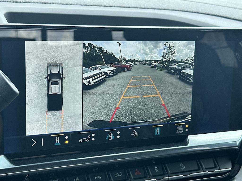 Thumbnail: 2026 Chevrolet Silverado 2500 - 14