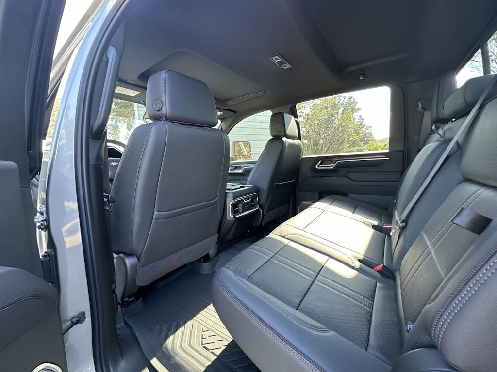 Thumbnail: 2025 Chevrolet Silverado 2500 - 13