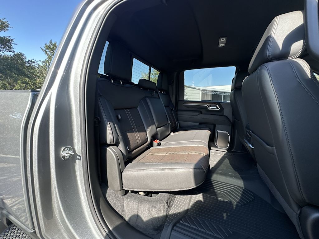 Thumbnail: 2025 Chevrolet Silverado 2500 - 24