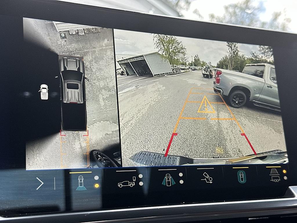 Thumbnail: 2025 Chevrolet Silverado 2500 - 14