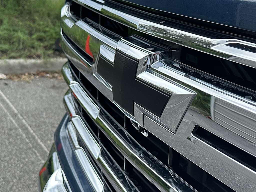 Thumbnail: 2025 Chevrolet Silverado 3500 - 6
