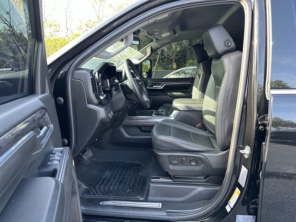 Thumbnail: 2024 Chevrolet Silverado 2500 - 19