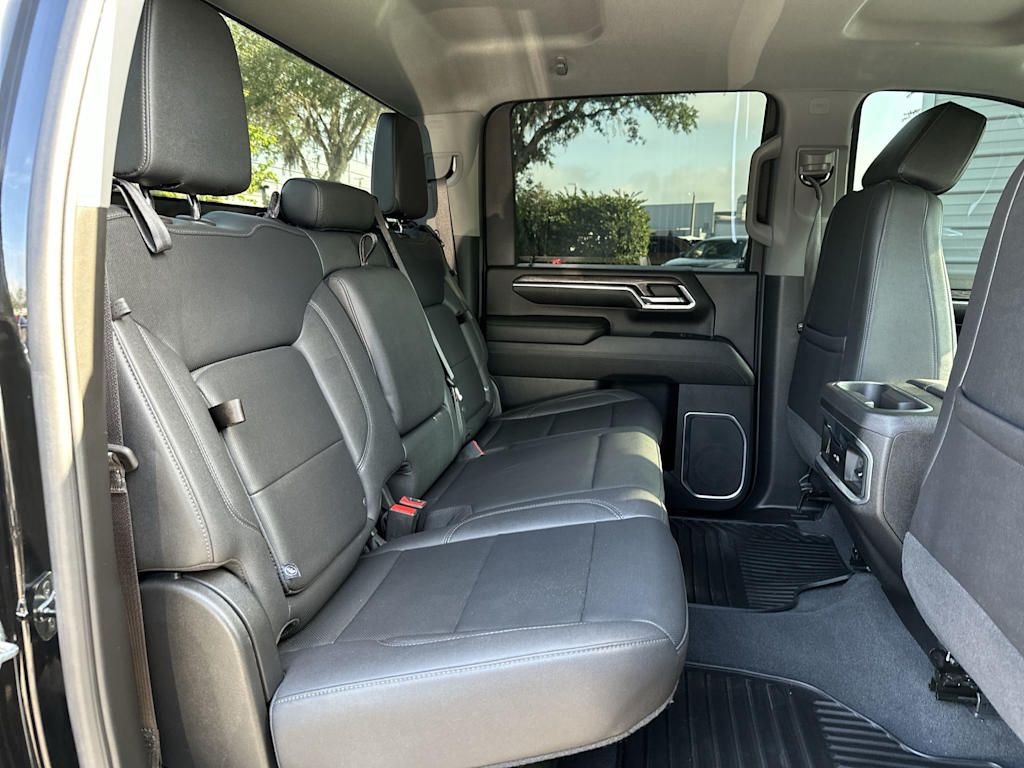 Thumbnail: 2024 Chevrolet Silverado 2500 - 24