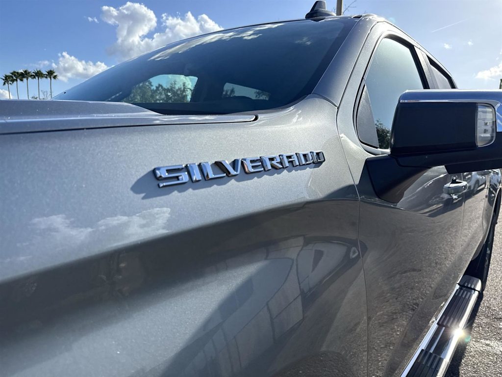 2025 Chevrolet Silverado 1500 LT 25