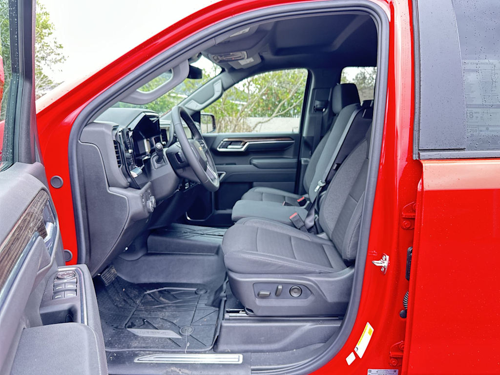 Thumbnail: 2026 Chevrolet Silverado 1500 - 11