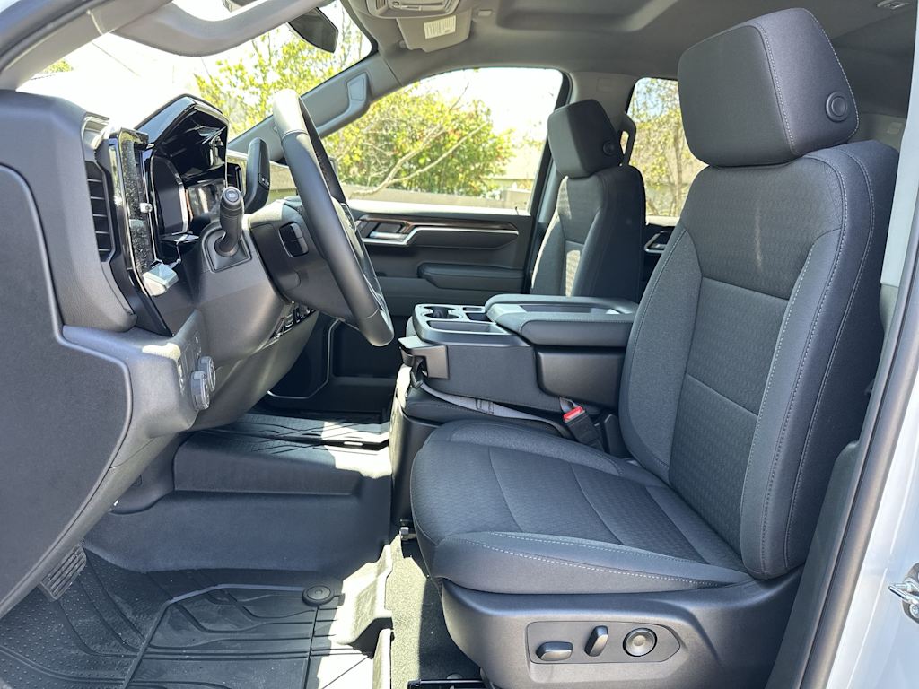Thumbnail: 2026 Chevrolet Silverado 1500 - 11